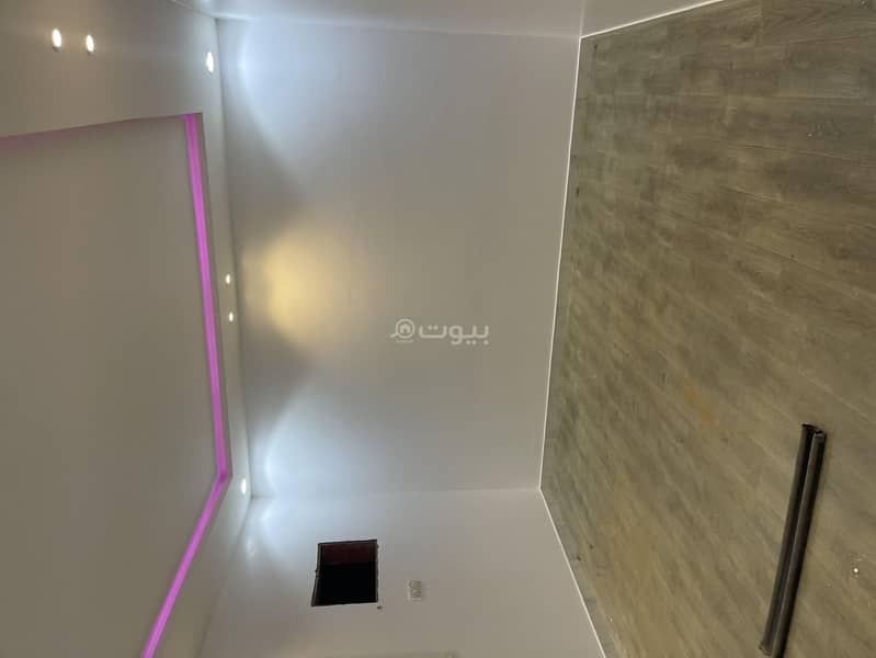 Apartment in East Riyadh，Al Rimal 4 bedrooms 36000 SAR - 87666712