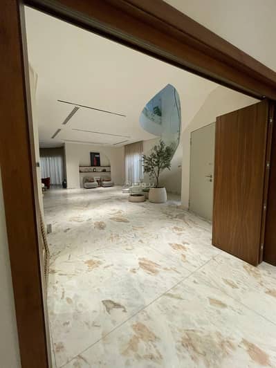 9 Bedroom Villa for Sale in North Riyadh, Riyadh - Villa For Sale in Al Malqa, Riyadh