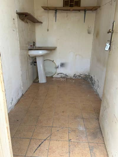 Room for Rent in North Riyadh, Riyadh - Room in North Riyadh，Al Wadi 14000 SAR - 87668274