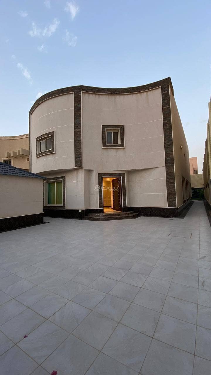 10 Bedrooms Villa For Sale in Al Aqiq, Riyadh