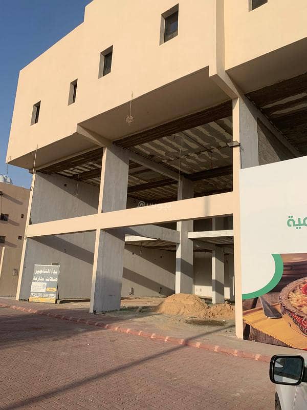 مبنى للإيجار في حي غرناطة، المزاحمية، منطقة الرياض مبنى للإيجار في حي غرناطة، المزاحمية، منطقة الرياض