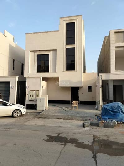 دور 4 غرف نوم للبيع في شرق الرياض، الرياض - دور اول  للبيع الرياض الرمال