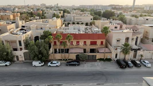 11 Bedroom Villa for Sale in North Riyadh, Riyadh - Villa for sale on Abi Umamah Al-Laythi Street, Al Muhammadiyah District, Riyadh City.