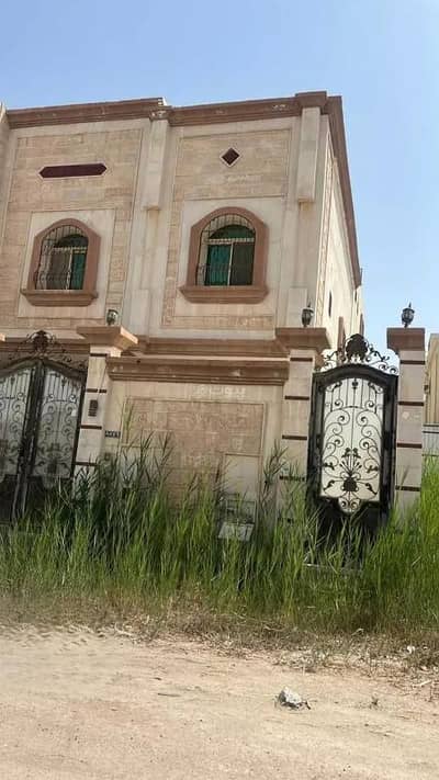 5 Bedroom Villa for Sale in King Fahd Suburb, Dammam - Villa for sale in King Fahd Suburb, Dammam