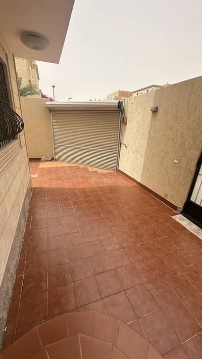 4 Bedroom Villa for Sale in North Jeddah, Jeddah - Duplex villa, two streets in Al Marjan at an attractive price