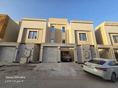 دور 7 غرف نوم للبيع في جنوب الرياض، الرياض - دور علوي مع شقة للبيع في بدر، جنوب الرياض