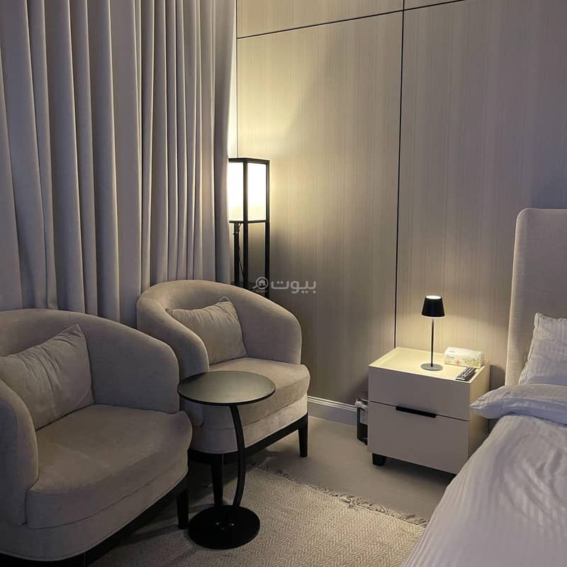Studio with a distinctive modern design self -entry