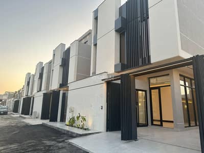 5 Bedroom Villa for Sale in East Riyadh, Riyadh - 5 Bedrooms Villa For Sale in Al Rimal, Riyadh