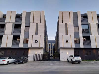 3 Bedroom Flat for Rent in North Riyadh, Riyadh - Apartment for rent on Wadi Hajr Street, Al-Malqa neighborhood, Riyadh city, Riyadh region