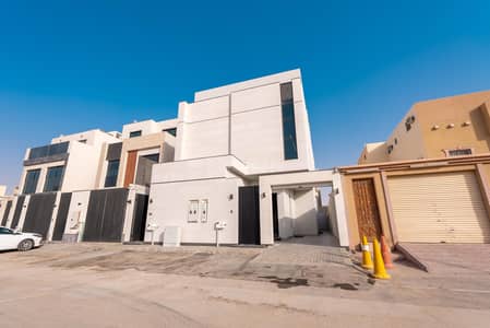 فیلا 3 غرف نوم للبيع في شرق الرياض، الرياض - فيلا مميزة للبيع في حي الرمال، الرياض