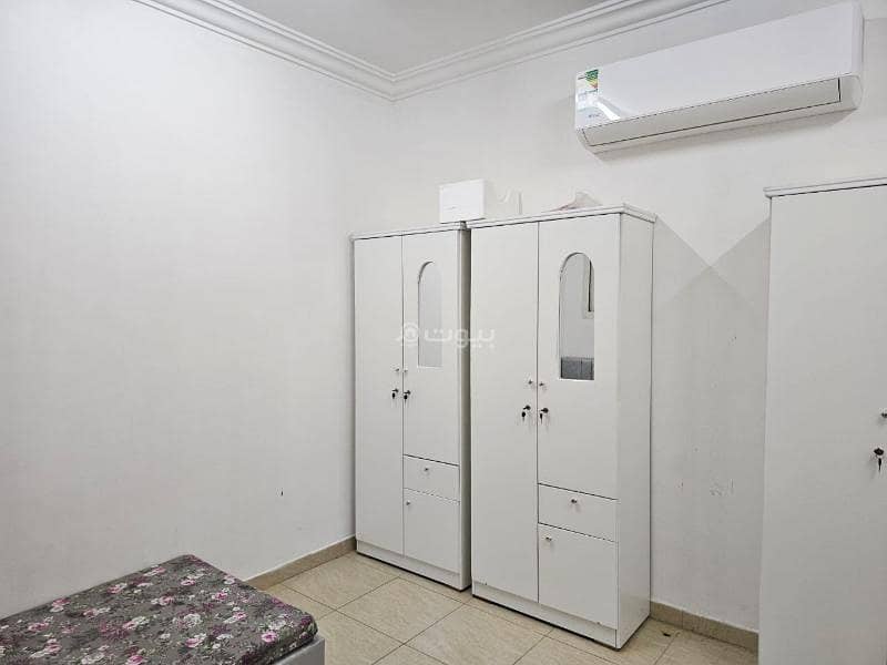 سكن عمال مشترك مؤثث جاهز، يحتوي على:- سكن عمال مشترك مؤثث جاهز، يحتوي على:-