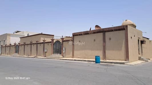 1 Bedroom Rest House for Sale in Al Sheraa, Al Khobar - Rest house for sale on 14B Street, Asharaa District, Al Khobar City, Eastern Province