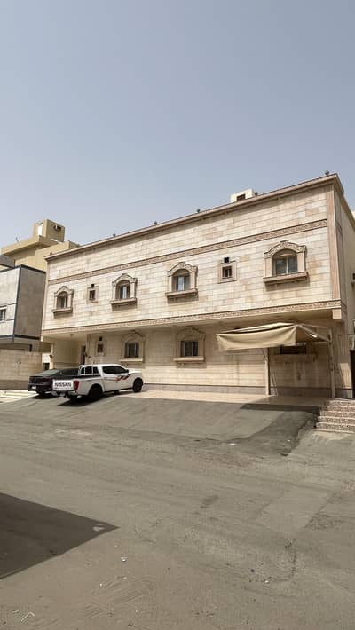 عمارة 4 غرف نوم للبيع في شمال جدة، جدة - عمارة في حي الحمدانية مخطط الماجد