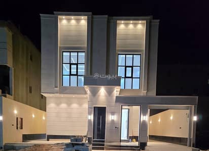 دور 5 غرف نوم للبيع في شرق الرياض، الرياض - دور اول علوي في حي الجنادريه