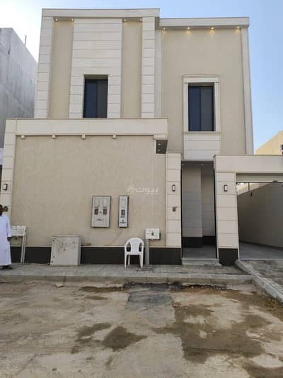 دور 5 غرف نوم للبيع في شرق الرياض، الرياض - ادوار اول علوي حي الجنادريه
