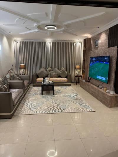 دور 3 غرف نوم للايجار في شرق الرياض، الرياض - دور للإيجار
