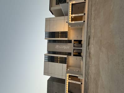 4 Bedroom Floor for Sale in East Riyadh, Riyadh - Floor in East Riyadh，Al Janadriyah 4 bedrooms 1090000 SAR - 87673047