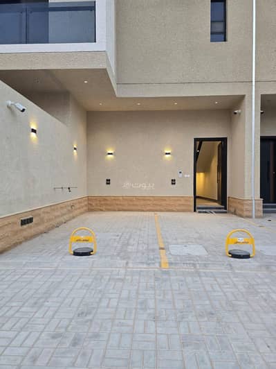 2 Bedroom Floor for Rent in East Riyadh, Riyadh - Apartment for rent in Al-Ramal neighborhood