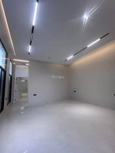 3 Bedroom Floor for Sale in East Riyadh, Riyadh - Ground floor for sale in Al Janadriyah neighborhood, Riyadh