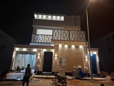 5 Bedroom Floor for Sale in East Riyadh, Riyadh - Floor for Sale in Al Janadriyah, East Riyadh