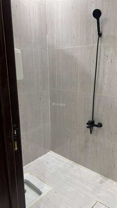 3 Bedroom Floor for Sale in East Riyadh, Riyadh - Upper floor for sale in Al-Naseem Al-Sharqi neighborhood
