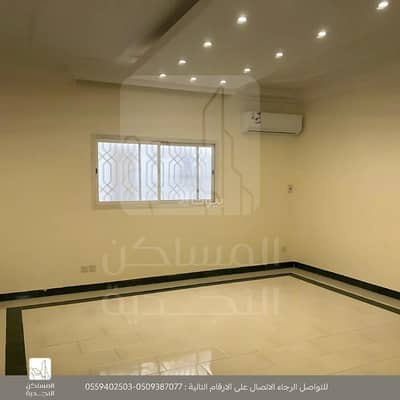 دور 3 غرف نوم للايجار في شمال الرياض، الرياض - دور علوي مجدد في حي الورود