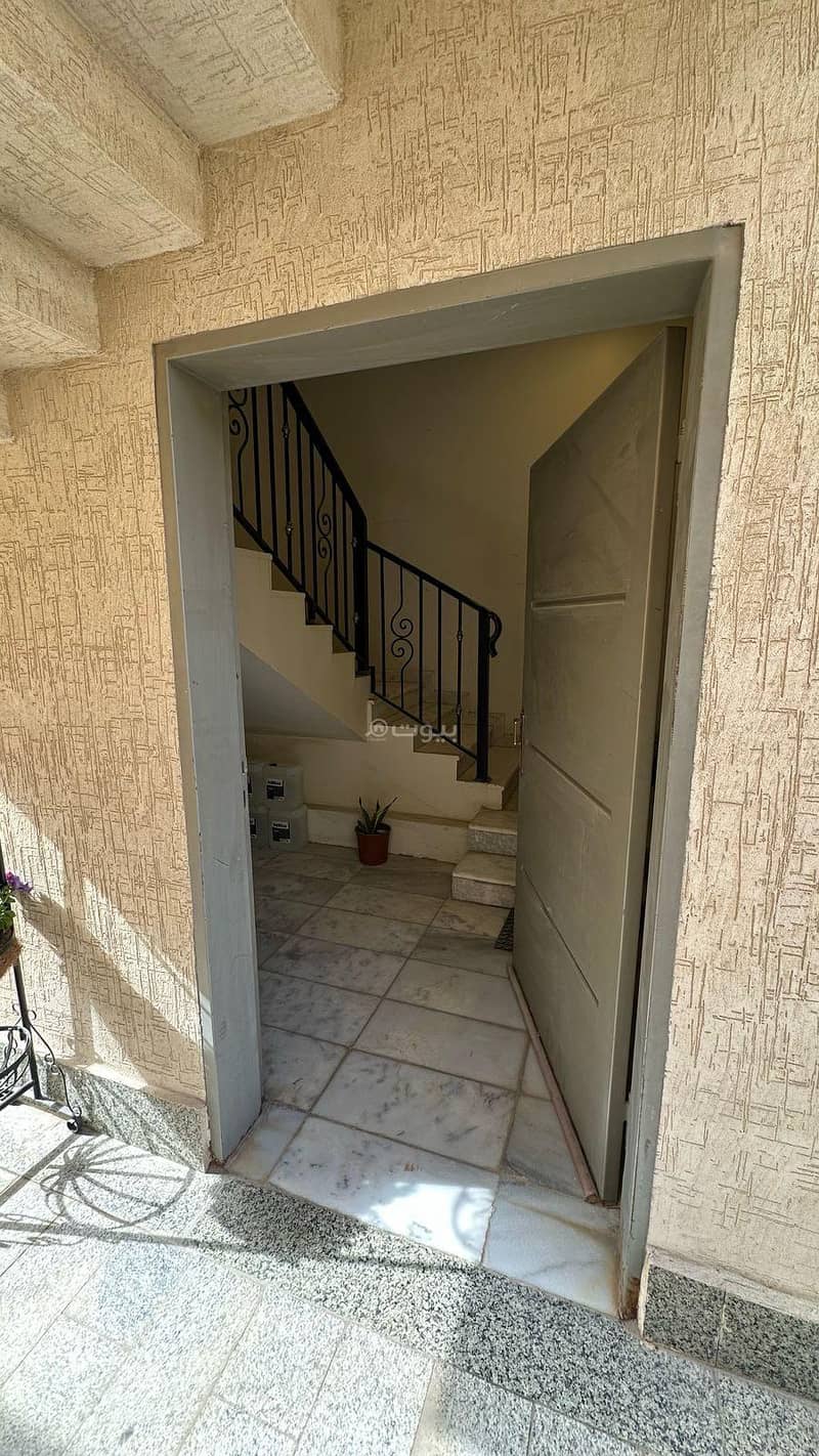 First floor for rent in Al Yasmin neighborhood