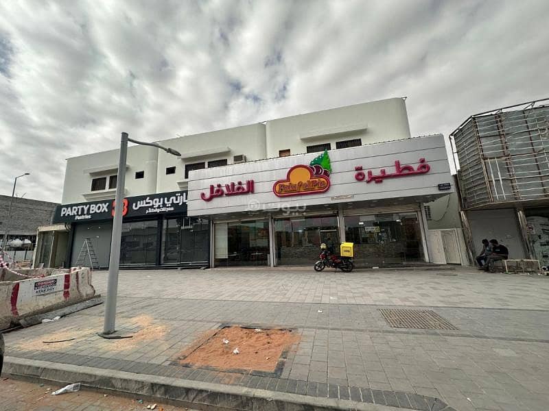 Apartment for rent on Abu Nakhilah Al-Tamimi Street, Dhahrat Al-Badi'ah district, Riyadh city, Riyadh province