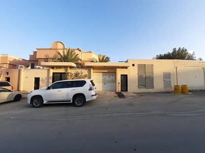 5 Bedroom Villa for Rent in North Riyadh, Riyadh - Villa for rent on King Abdullah ibn Abdulaziz Saud Al-Farai Street, Al-Mohammadiyah neighborhood, Riyadh city, Riyadh Region