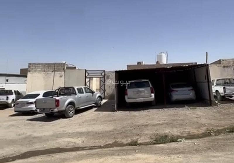 للبيع بيت شعبي حي وعيرة من اربع شقق للبيع بيت شعبي حي وعيرة من اربع شقق