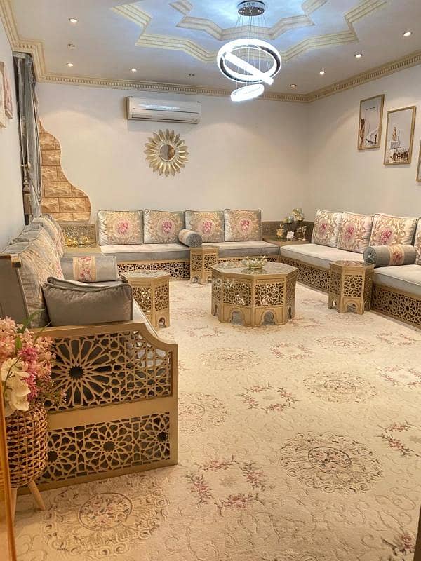 Upper townhouse for sale in Cordoba district, ​​205 sqm