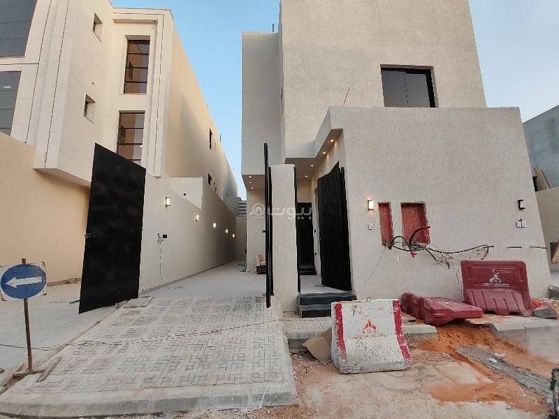 دور أرضي تصميم مودرن حي الرمال شرق الرياض موقع ممتاز بالقرب من جميع الخدمات والطرق الرئيسيه
