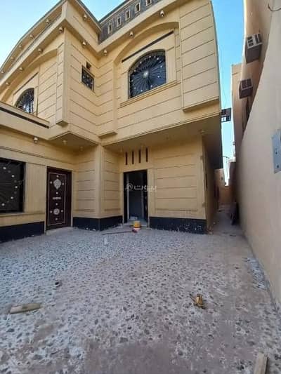 دور 5 غرف نوم للبيع في شرق الرياض، الرياض - دور للبيع في الرمال، شرق الرياض