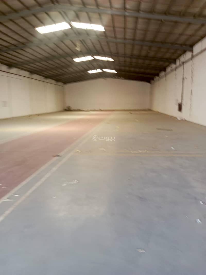 مستودع للإيجار مساحة 1342 متر مستودع للإيجار مساحة 1342 متر