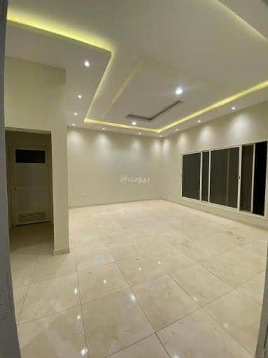 4 Bedroom Flat for Rent in North Riyadh, Riyadh - Two-story apartment for rent - Al Aarid district