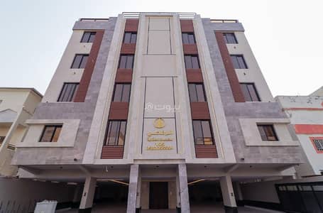 4 Bedroom Apartment for Sale in North Jeddah, Jeddah - Luxurious front 4-room apartment with two entrances for sale in Salamah, Jeddah