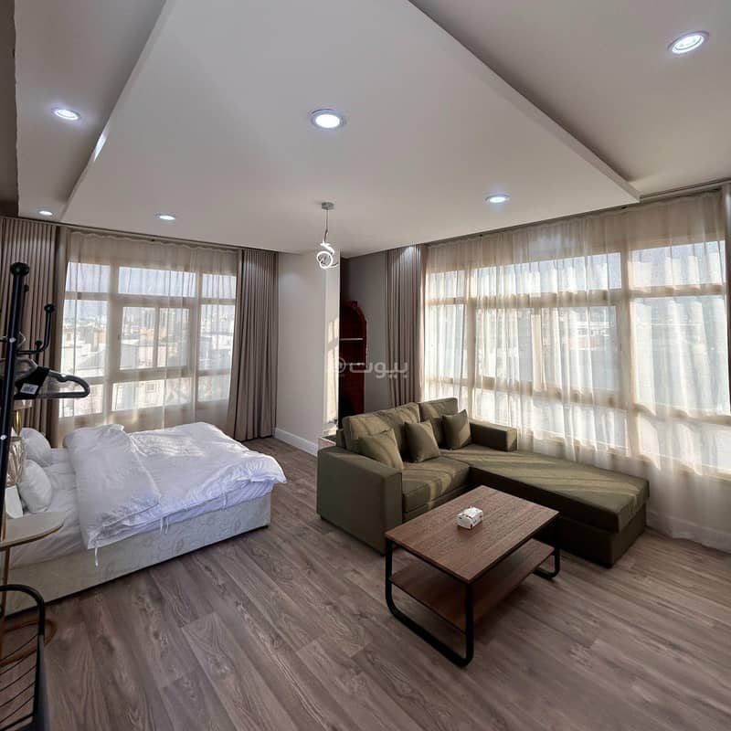 (Small Study) room