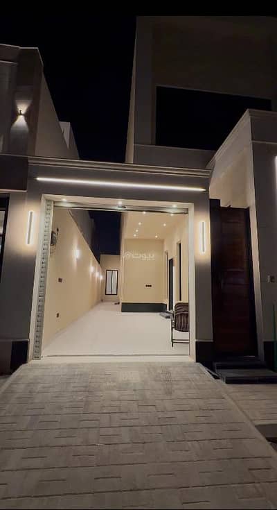 4 Bedroom Villa for Sale in East Riyadh, Riyadh - 4 bedroom villa for sale in Ar Rimal, Riyadh