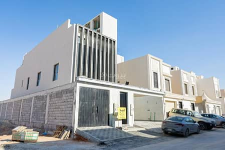 4 Bedroom Floor for Sale in East Riyadh, Riyadh - Ground floor for sale in Al Ramal neighborhood, Riyadh.