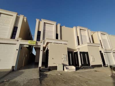 4 Bedroom Villa for Sale in East Riyadh, Riyadh - Villa in East Riyadh，Al Janadriyah 4 bedrooms 1150000 SAR - 87677085