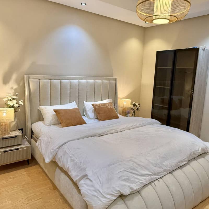 Apartment with two distinctive rooms with self -entry