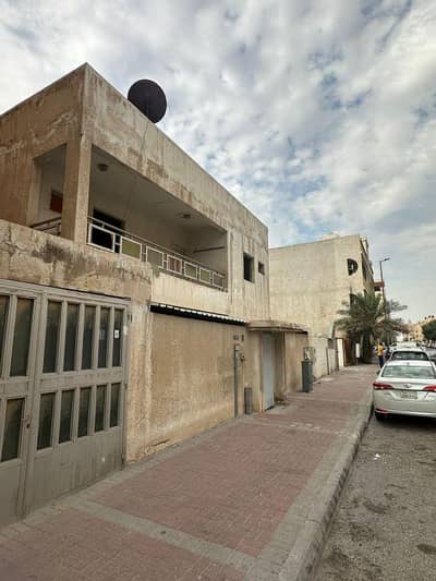 1 Bedroom Villa for Rent in Thuqbah, Al Khobar - Investment building in Al Taqwa