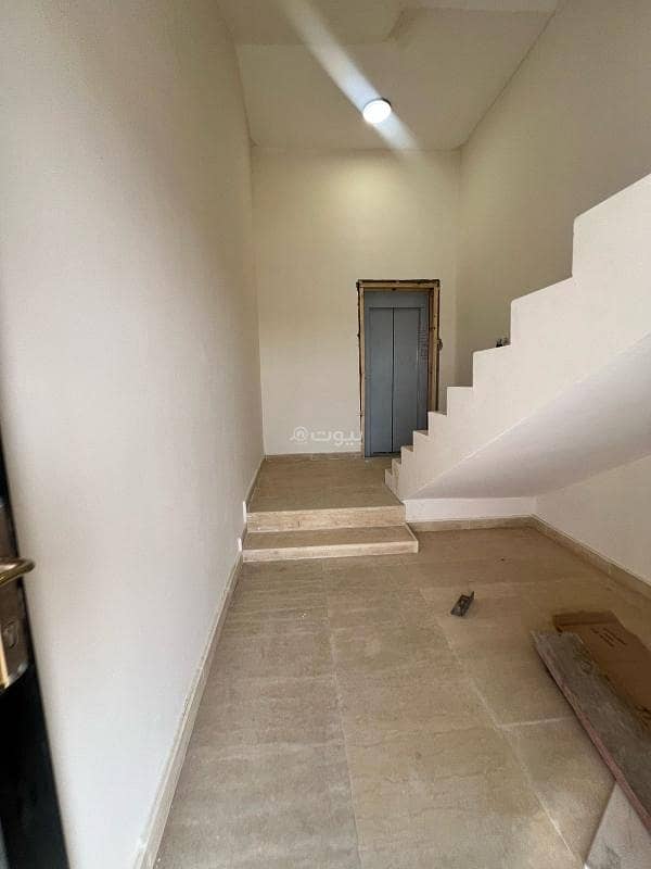 Floor in East Riyadh，Al Rimal 4 bedrooms 850000 SAR - 87678808