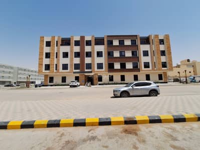 فلیٹ 4 غرف نوم للبيع في شرق الرياض، الرياض - للبيع شقه دور اول واجهه العماره حي المونسيه الغربيه موقع ممتاز تصميم مودرن بالقرب من طريق الثمامه