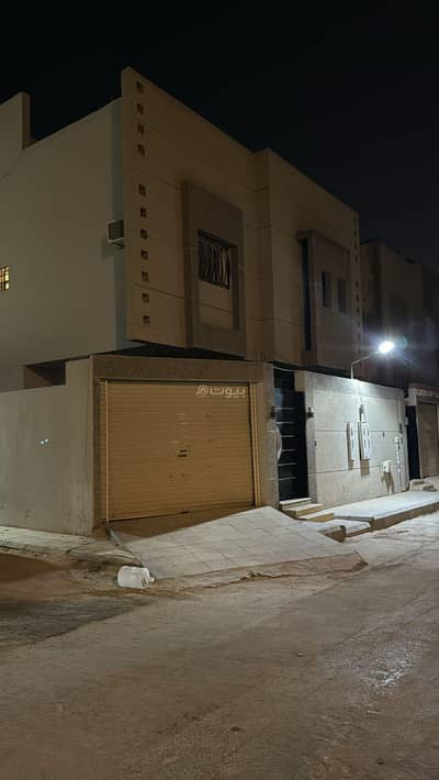 فیلا 6 غرف نوم للبيع في جنوب الرياض، الرياض - فيلا مميزة بموقع هادئ وحيوي في حي الدار البيضاء