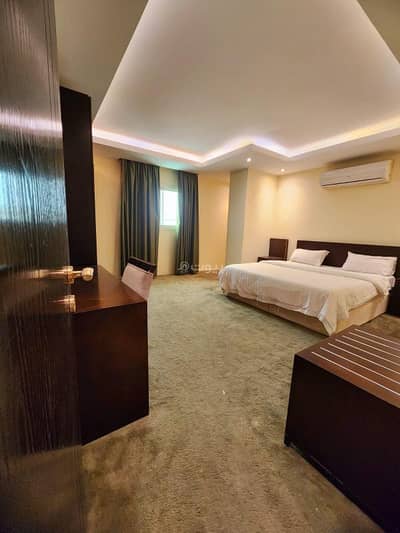 2 Bedroom Flat for Rent in Central Riyadh, Riyadh - 2-bedroom apartment for rent in Al-Wazarat neighborhood, Riyadh