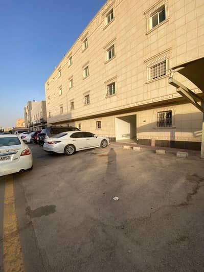 شقة 4 غرف نوم للبيع في شرق الرياض، الرياض - شقة للبيع تقع في حي قرطبة الشرقي الرياض