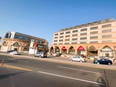 Office for Rent in North Jeddah, Jeddah - Commercial office for rent on King Abdulaziz Branch Road, Zahra District, Jeddah City, Makkah Province