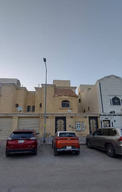 فیلا 10 غرف نوم للبيع في جنوب الرياض، الرياض - فلة للبيع في أفضل موقع بالعزيزية