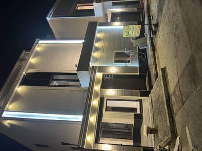 7 Bedroom Floor for Sale in East Riyadh, Riyadh - Floor in East Riyadh，Al Nadwa District 7 bedrooms 900000 SAR - 87670318